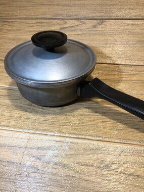 Magnalite Magnabrite collection Vintage casserole with lid - 1 quart